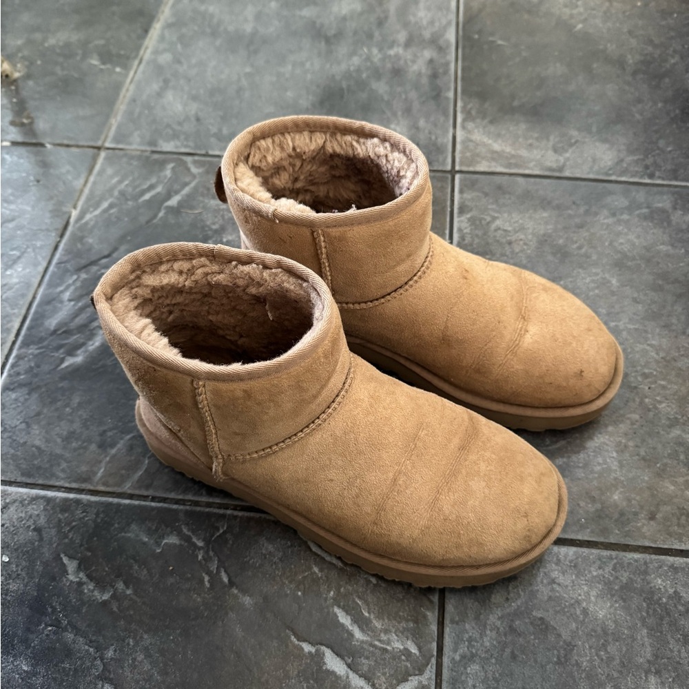 UGG Classic Mini Shearling Lined Ankle Boots in Tan